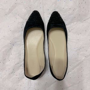 ✨NINE WEST BLACK FLATS✨